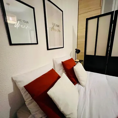 Marco Polo - Calme Avec Parking Prive - 2 Piscines - Proche Des Plages - Wifi - Clim * Mandelieu